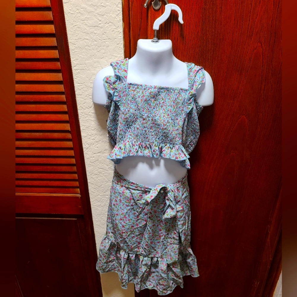 2 piece flower design dress and top/small